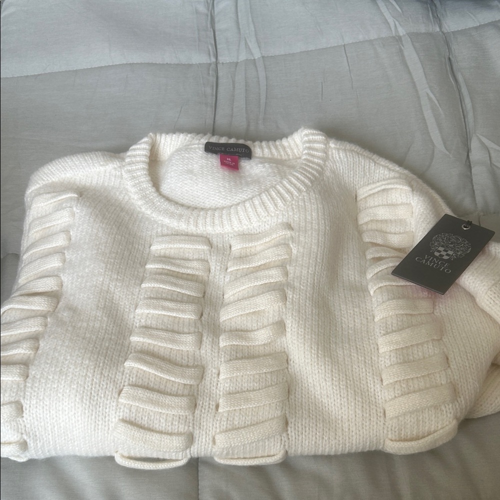 Vince Camuto Cream Textured Crew Neck Sweater